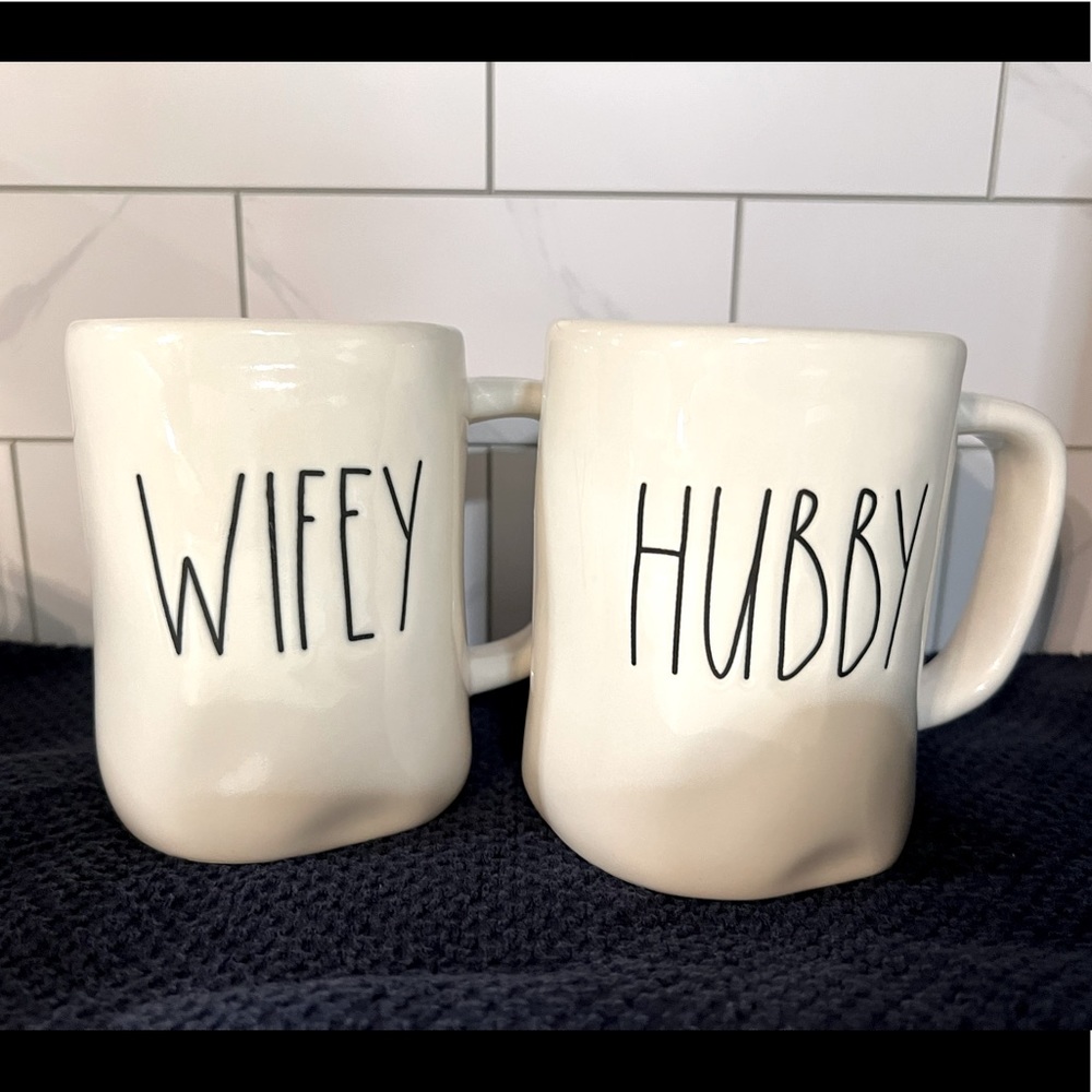Rae Dunn Hubby and Wifey coffee mug set